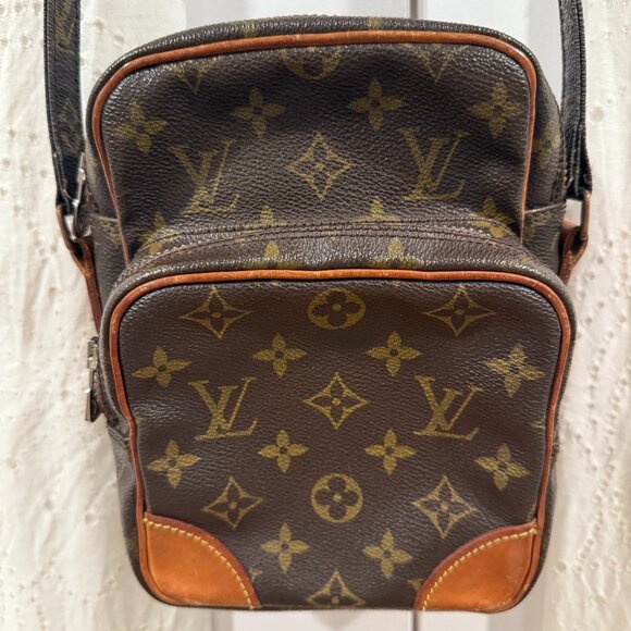 Louis Vuitton Vintage Amazon Crossbody - Picture 2 of 16